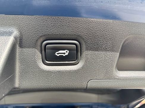 Certified 2023 Hyundai Santa Fe SEL w/ Premium Package image 41