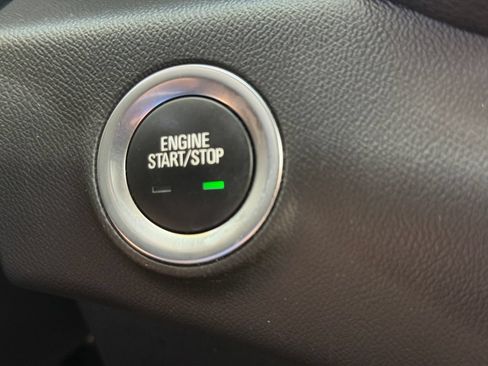 Used 2024 GMC Terrain SLE AWD/4WD image 31