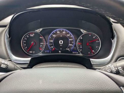 Used 2023 Chevrolet Traverse Premier FWD image 29