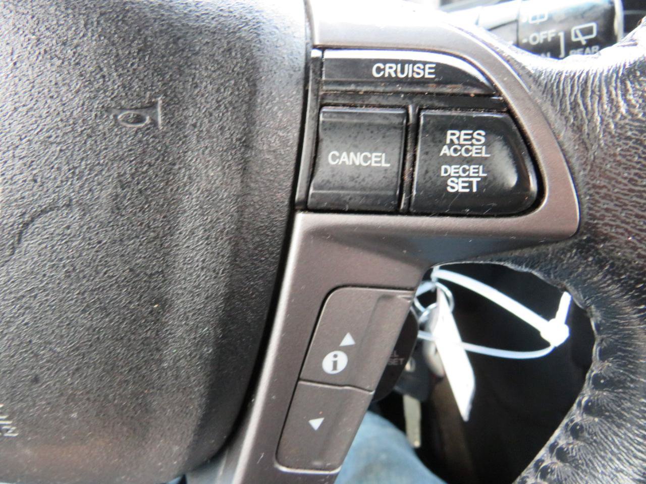 Used 2013 Honda Pilot Touring image 12