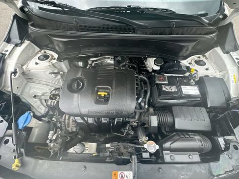 Used 2024 Kia Seltos LX AWD/4WD image 26