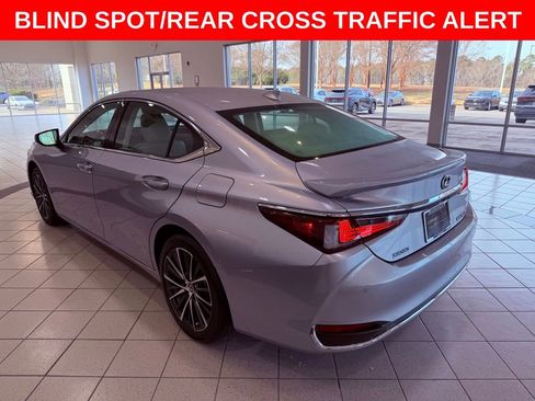Certified 2025 Lexus ES 300h F Sport image 6