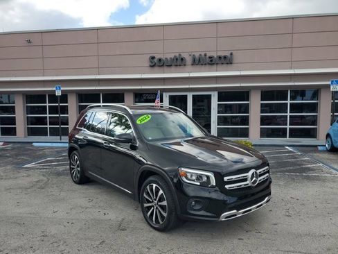 Used 2022 Mercedes-Benz GLB 250 image 1