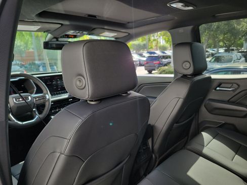 New 2026 GMC Canyon Elevation w/ Convenience Package RWD image 13