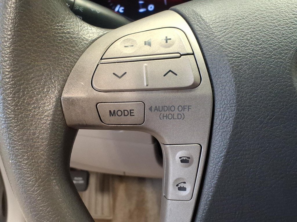 Used 2011 Toyota Camry LE w/ LE Extra-Value Pkg FWD image 10