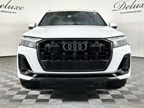 Used 2025 Audi Q7 3.0T Premium Plus w/ Premium Plus Package AWD/4WD image 2