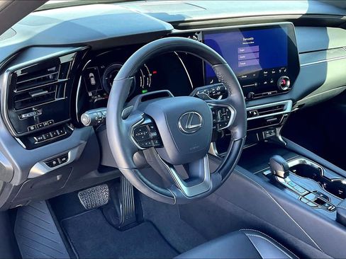 Used 2024 Lexus RX 350h image 17