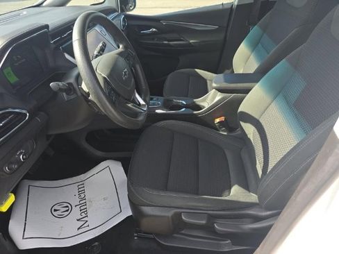 Used 2023 Chevrolet Bolt LT w/ Driver Confidence Package image 8