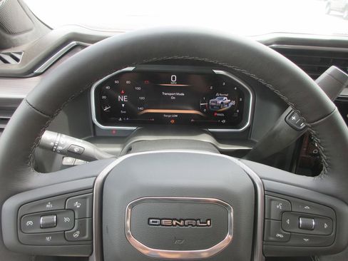 New 2026 GMC Sierra 2500 Denali Ultimate AWD/4WD image 18