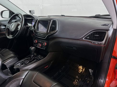 Used 2021 Jeep Cherokee Trailhawk image 26