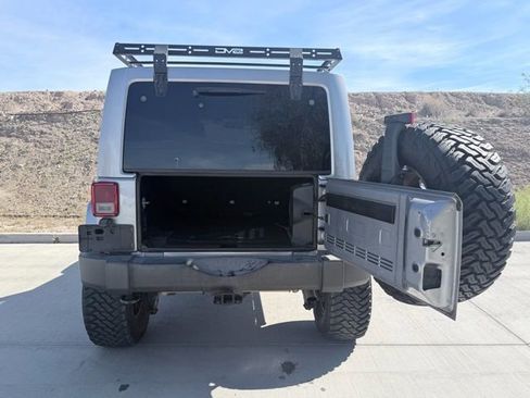 Used 2014 Jeep Wrangler Unlimited Rubicon w/ Connectivity Group image 27