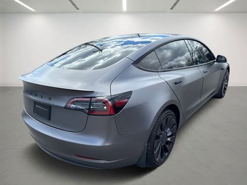 Used 2023 Tesla Model 3 Standard Range image 6