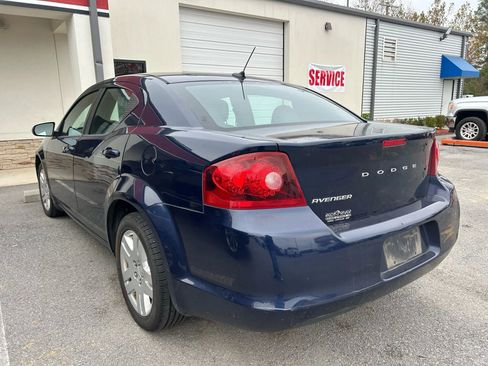 Used 2013 Dodge Avenger SE image 8