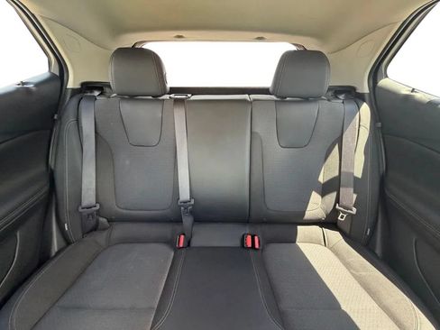 Used 2022 Buick Encore GX Preferred w/ Cold Weather Comfort Package FWD image 28