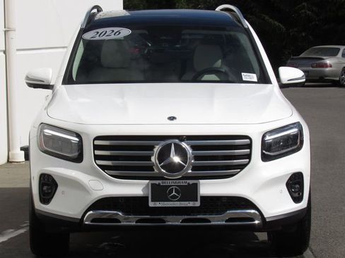 Used 2026 Mercedes-Benz GLB 250 4MATIC image 3