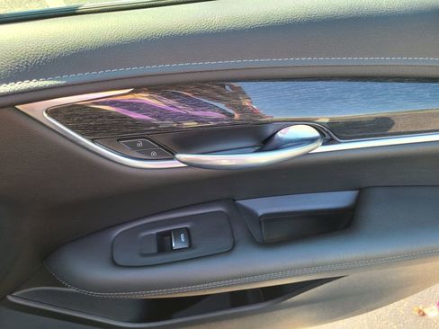Used 2021 Cadillac XT5 Premium Luxury w/ LPO, Floor Liner Package FWD image 10