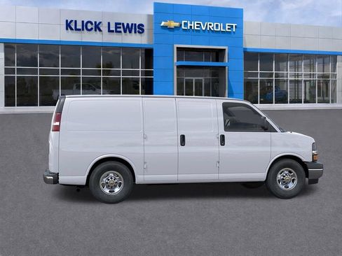 New 2026 Chevrolet Express 2500 w/ Chrome Appearance Package RWD image 5