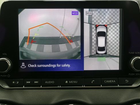 Used 2020 Nissan Sentra SR w/ Premium Package FWD image 29