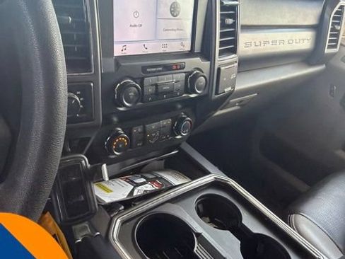 Used 2019 Ford F250 XLT w/ XLT Premium Package AWD/4WD image 10