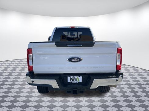 Used 2018 Ford F350 Lariat w/ FX4 Off-Road Package AWD/4WD image 4