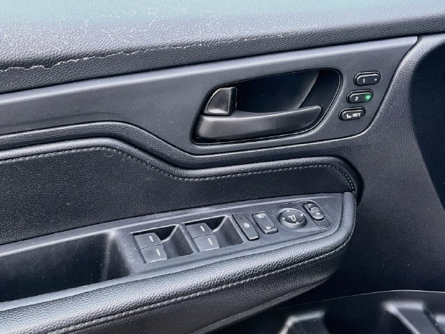 Used 2024 Honda Odyssey EX-L image 12
