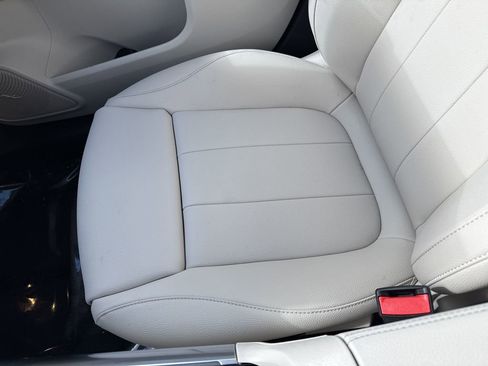 New 2025 Mercedes-Benz GLA 250 4MATIC image 28