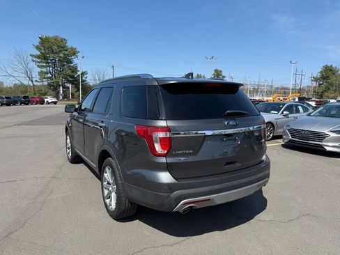 Used 2017 Ford Explorer Limited image 3