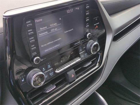 Used 2022 Toyota Highlander XLE image 30