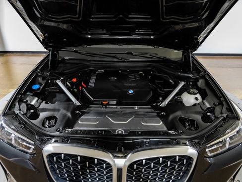 Used 2025 BMW X4 xDrive30i image 53