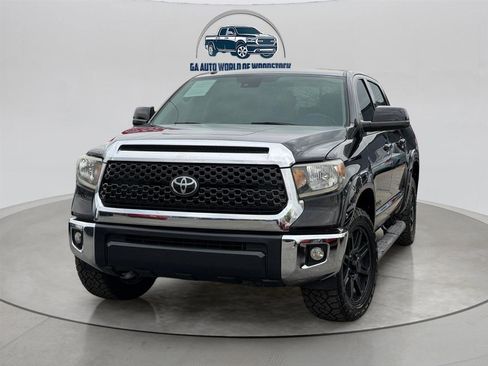 Used 2018 Toyota Tundra SR5 w/ SR5 Upgrade Package image 1