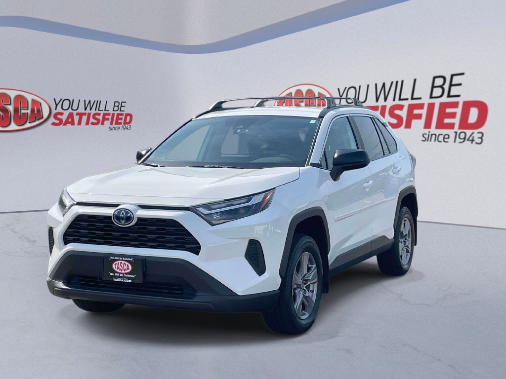 Used 2023 Toyota RAV4 LE AWD/4WD image 4