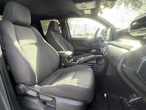 Used 2025 Toyota Tacoma SR image 21