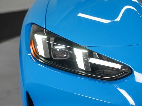 Used 2025 BMW M4 CS AWD/4WD image 11