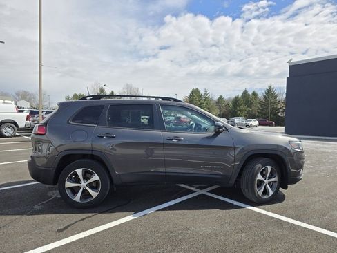 Used 2022 Jeep Cherokee Limited image 15