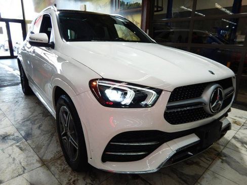 Used 2022 Mercedes-Benz GLE 350 4MATIC w/ AMG Line Exterior image 1
