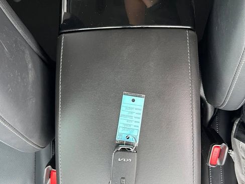 Used 2022 Kia Telluride LX AWD/4WD image 39