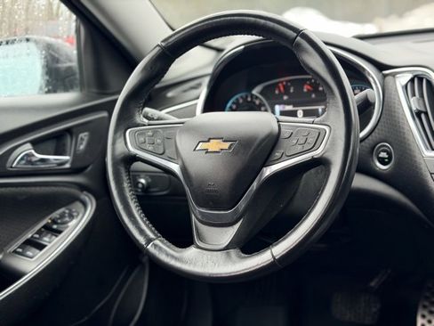 Used 2016 Chevrolet Malibu LT image 21