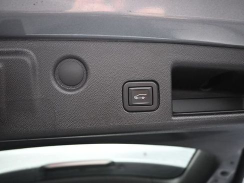 Used 2024 Chevrolet Equinox LT AWD/4WD image 38