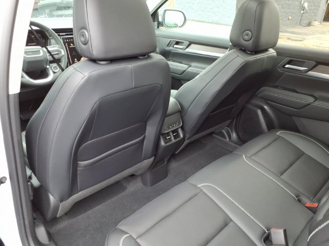 New 2027 GMC Terrain Denali w/ LPO, Floor Liner Package AWD/4WD image 16