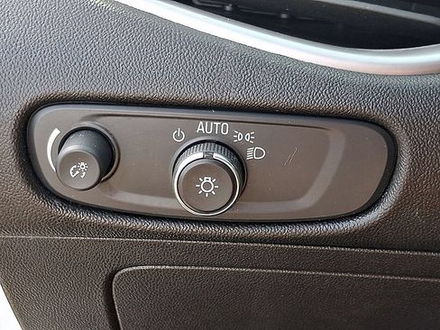 Used 2024 Chevrolet Malibu LT FWD image 24