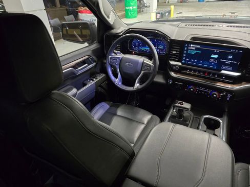 Used 2025 Chevrolet Silverado 1500 RST image 40