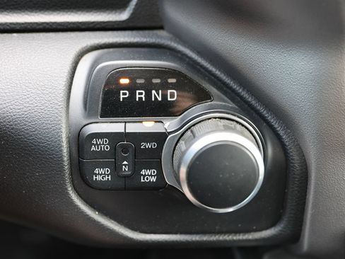 Used 2019 RAM 1500 Big Horn AWD/4WD image 33