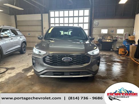 Used 2025 Ford Escape ST-Line Select image 9