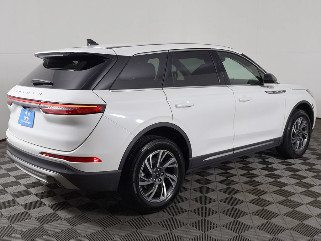 Used 2024 Lincoln Corsair AWD image 9