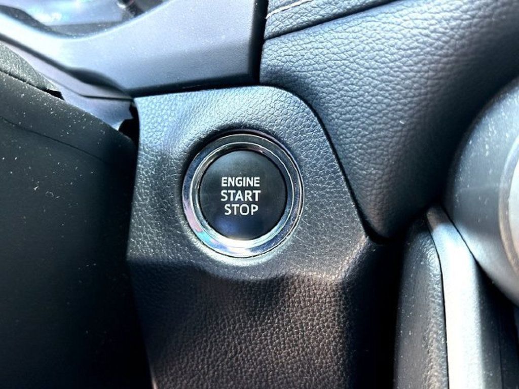 Certified 2025 Toyota RAV4 XLE AWD/4WD image 16