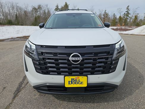 New 2026 Nissan Pathfinder SV image 10