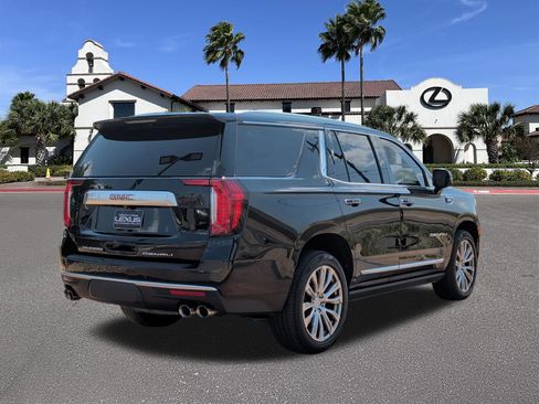 Used 2023 GMC Yukon Denali AWD/4WD image 2