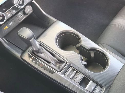Used 2024 Honda Civic Sport image 16