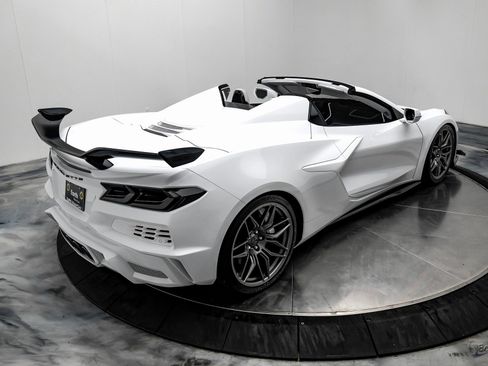 Used 2025 Chevrolet Corvette Z06 w/ Z07 Performance Package image 19