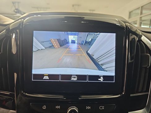 Used 2023 Chevrolet Traverse LT w/ LPO, Floor Liner Package AWD/4WD image 30